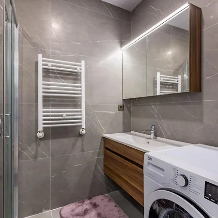 Modern With Fantastic City View In Kadikoy Istanbul